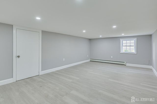 36 2nd Avenue A, Port Reading, NJ 07064