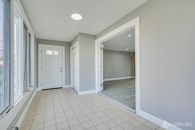 36 2nd Avenue A, Port Reading, NJ 07064