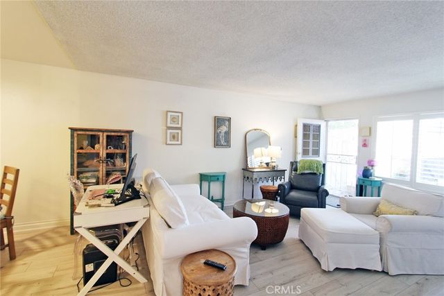 2189 Via Mariposa East C, Laguna Woods, CA 92637