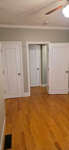 17-19 Bowditch St 1, Peabody, MA 01960