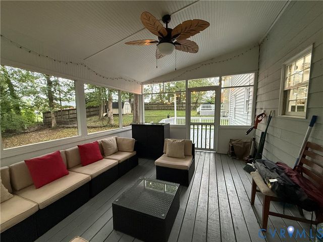 311 Prince Albert Ave, Colonial Heights, VA 23834