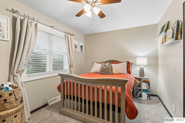 5004 N 103rd Street, Omaha, NE 68134