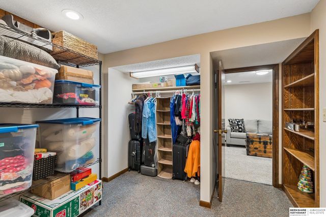 5004 N 103rd Street, Omaha, NE 68134