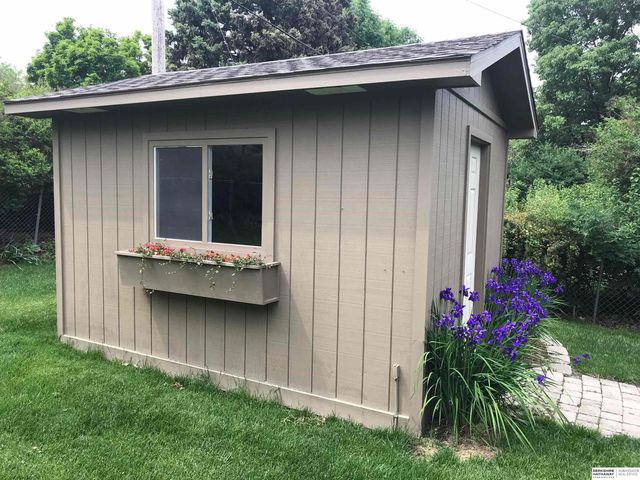 5004 N 103rd Street, Omaha, NE 68134