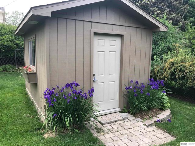 5004 N 103rd Street, Omaha, NE 68134