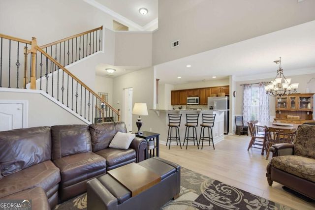 511 Hillside Trail, Woodstock, GA 30188