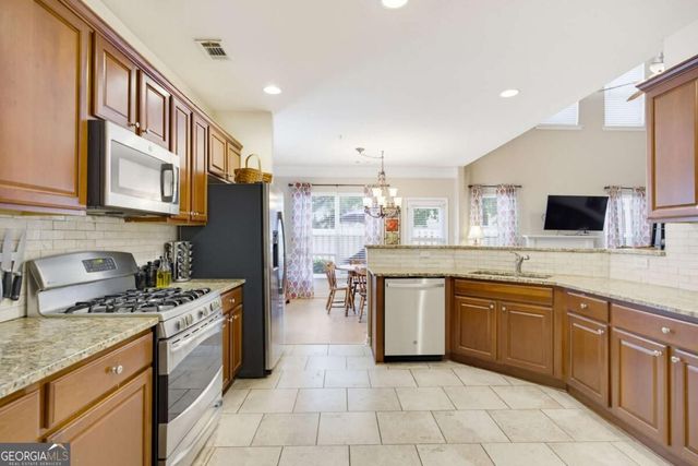 511 Hillside Trail, Woodstock, GA 30188