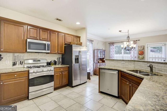 511 Hillside Trail, Woodstock, GA 30188