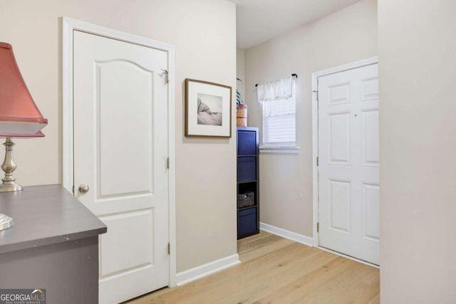 511 Hillside Trail, Woodstock, GA 30188