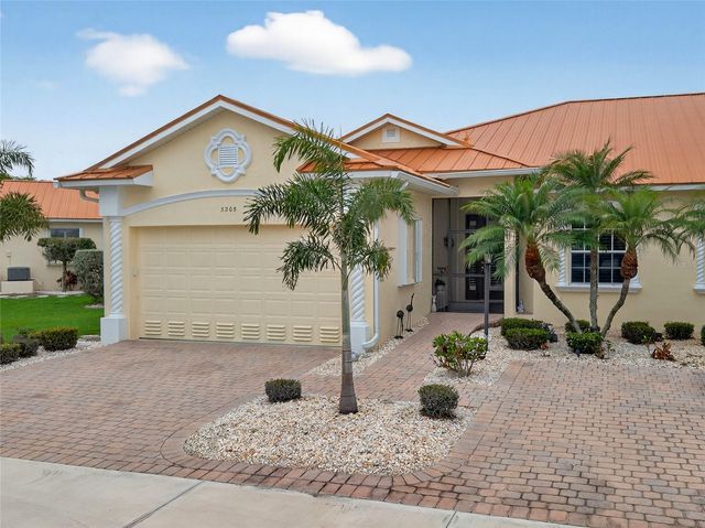 3205 PURPLE MARTIN DRIVE 8, Punta Gorda, FL 33950