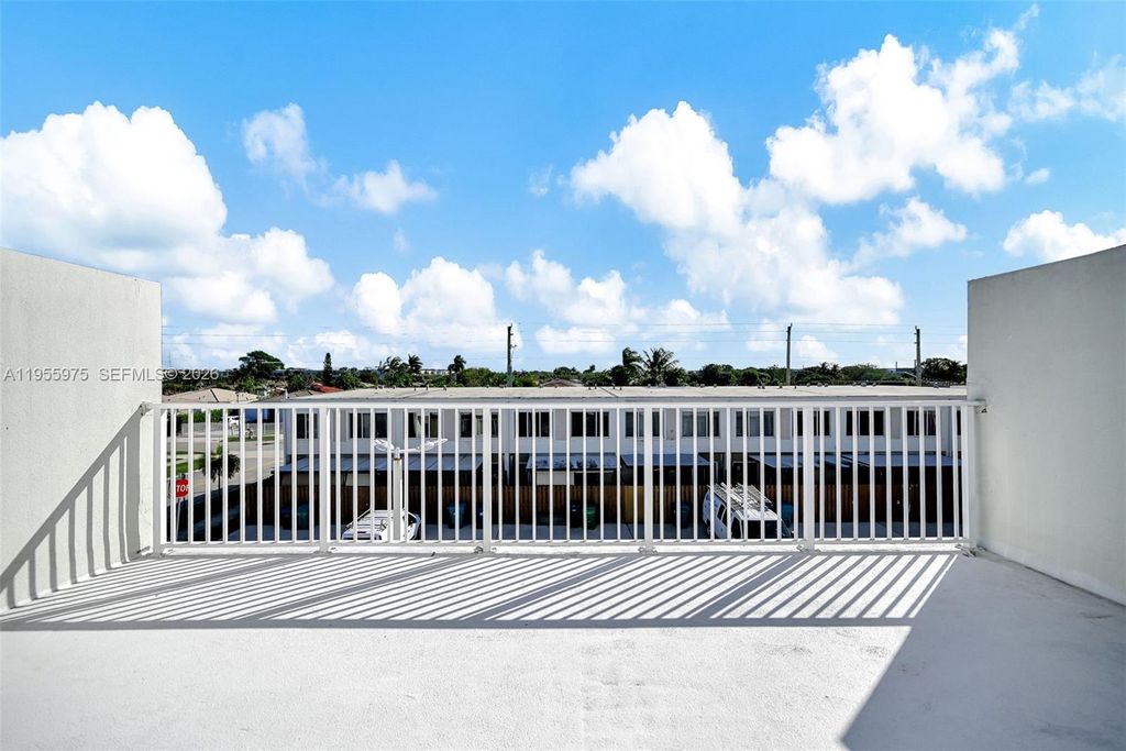 Image 51 of property listing at 25874 SW 139th Ct, Homestead, FL 33032