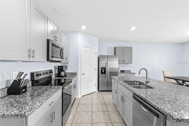 869 GUNNISON DRIVE, Orange City, FL 32763