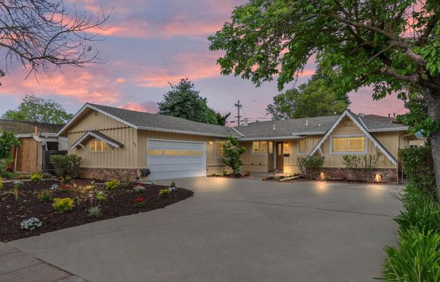 1985 Minna Way, San Jose, CA 95124