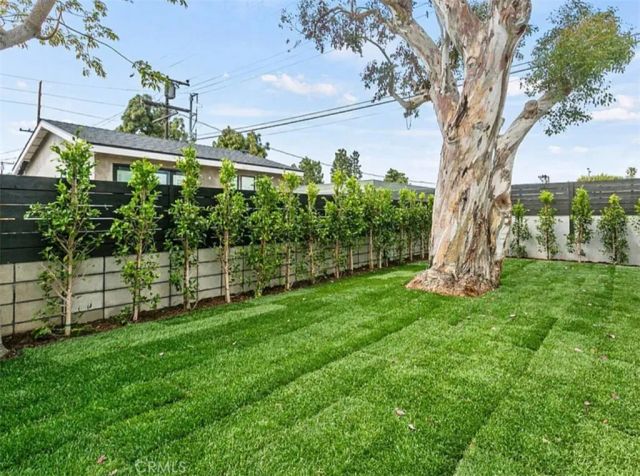 738 Center C, Costa Mesa, CA 92627
