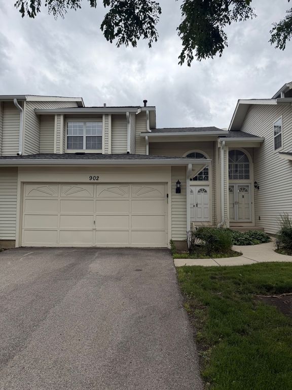 902 Sturnbridge Court, Schaumburg, IL 60173