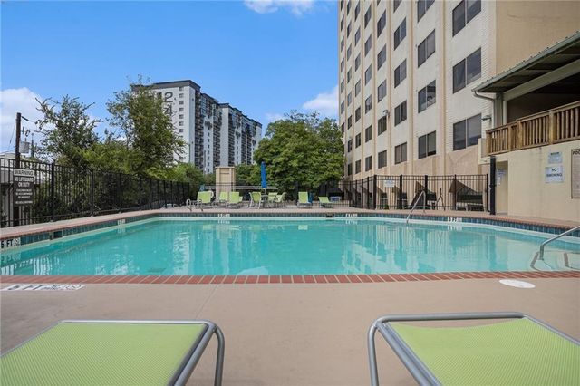 2479 Peachtree NE Road 1115, Atlanta, GA 30305