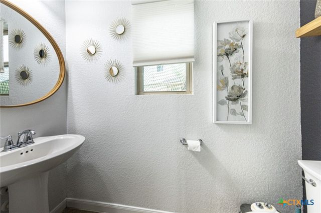 4431 Hogg, San Antonio, TX 78223