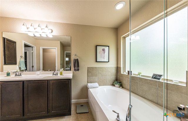 4431 Hogg, San Antonio, TX 78223
