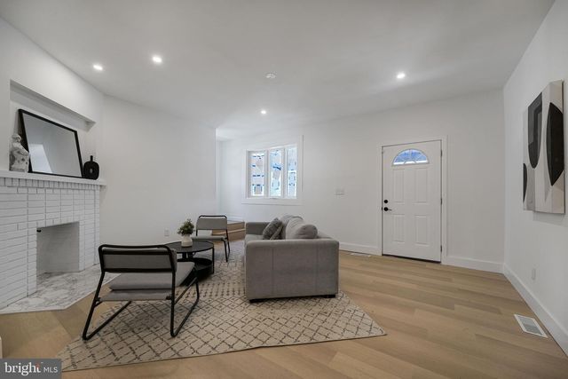 2712 S DAKOTA AVE NE, Washington, DC 20018