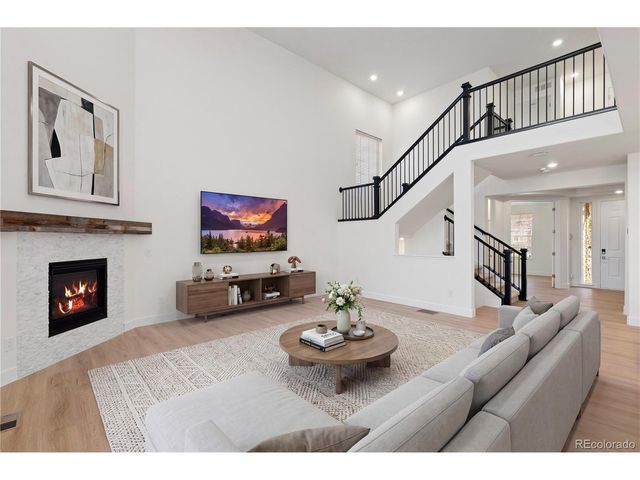 205 Green Valley Cir, Castle Pines, CO 80108