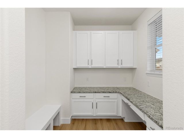 205 Green Valley Cir, Castle Pines, CO 80108