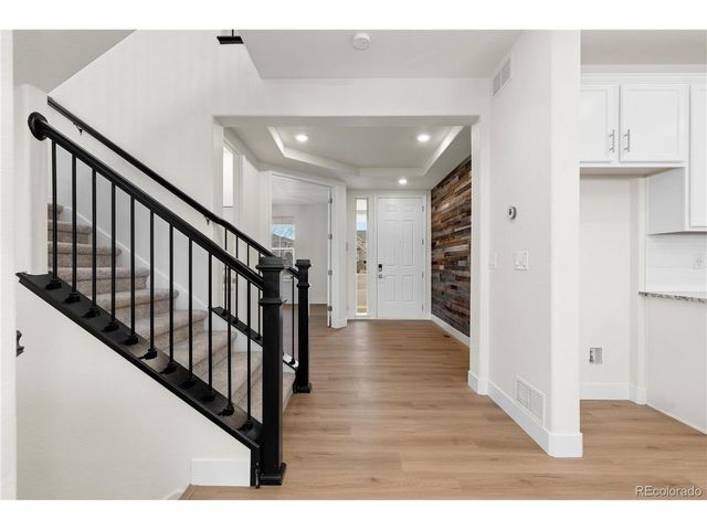 205 Green Valley Cir, Castle Pines, CO 80108