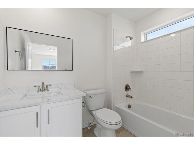 205 Green Valley Cir, Castle Pines, CO 80108