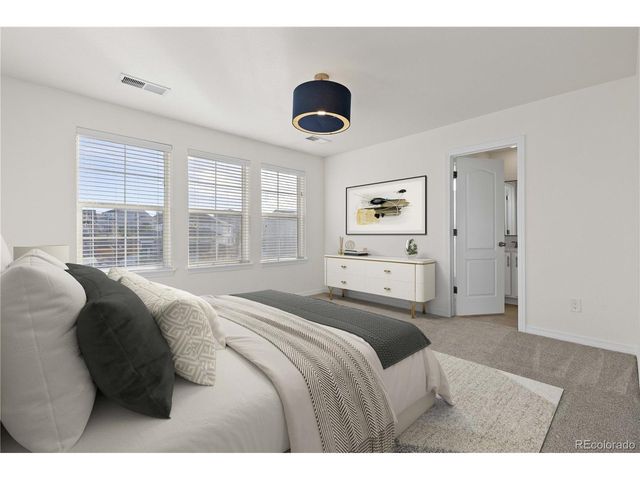 205 Green Valley Cir, Castle Pines, CO 80108