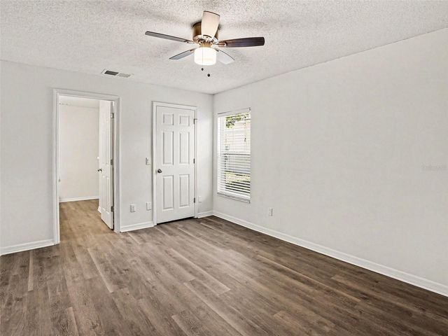 207 LAKE MCCOY DRIVE, Apopka, FL 32712