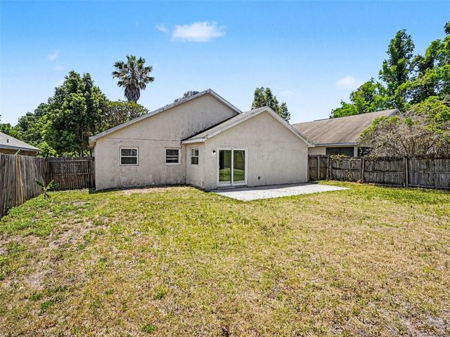 207 LAKE MCCOY DRIVE, Apopka, FL 32712