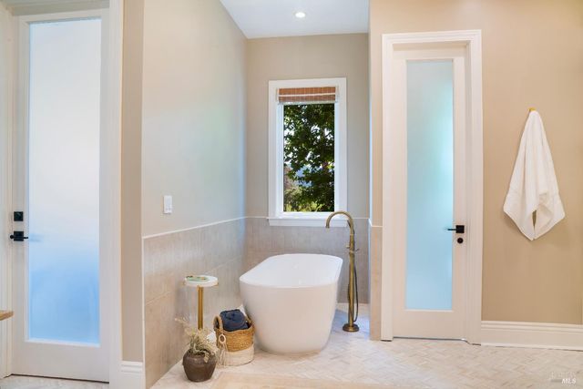 4189 Silverado Trl, Calistoga, CA 94515