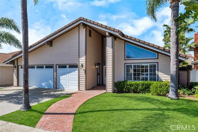 9809 Red River Circle, Fountain Valley, CA 92708