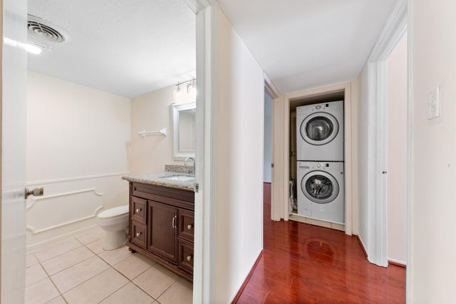 12633 Memorial Drive 170, Houston, TX 77024