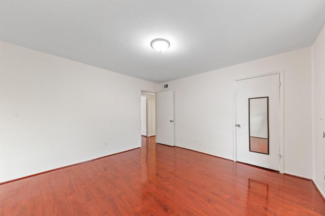 12633 Memorial Drive 170, Houston, TX 77024