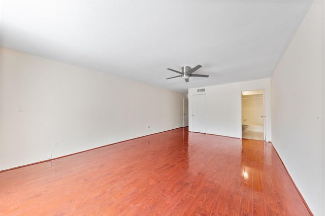 12633 Memorial Drive 170, Houston, TX 77024