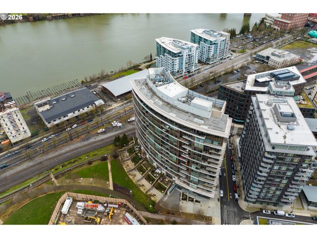 949 Nw OVERTON St 301, Portland, OR 97209