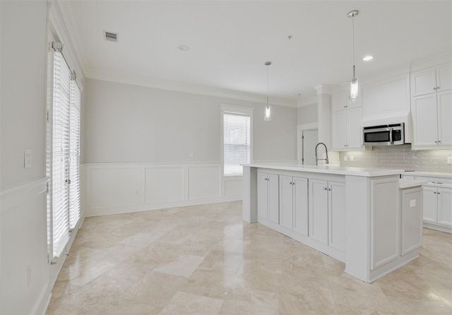 2802 Morrison Street 109, Houston, TX 77009