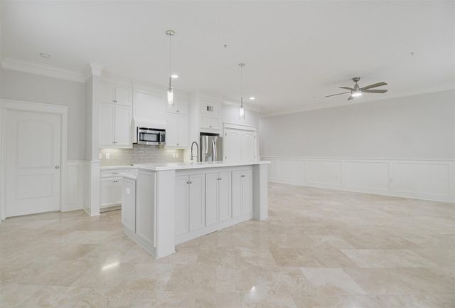 2802 Morrison Street 109, Houston, TX 77009