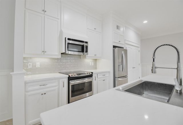 2802 Morrison Street 109, Houston, TX 77009