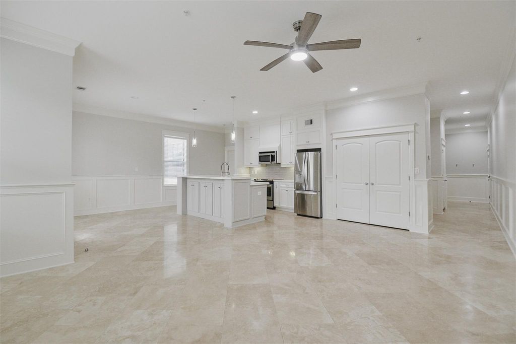 2802 Morrison Street 109, Houston, TX 77009