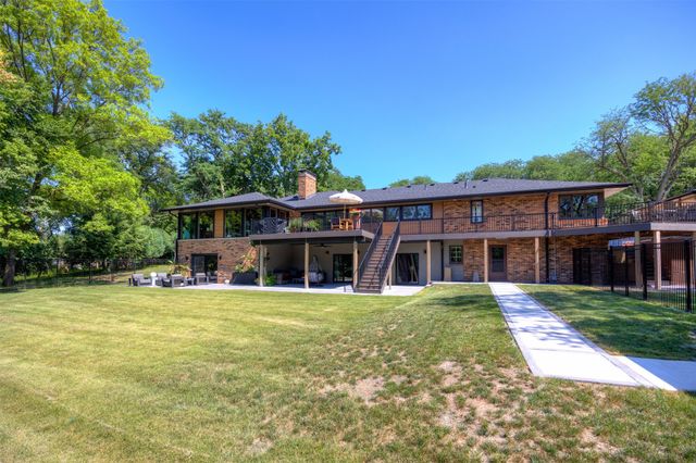 5154 Lower Beaver Road, Des Moines, IA 50310