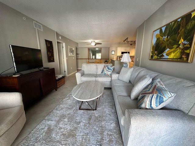 278 Village Boulevard 8205, Tequesta, FL 33469