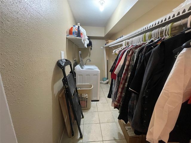 4643 Wild Indigo Street 399, Houston, TX 77027