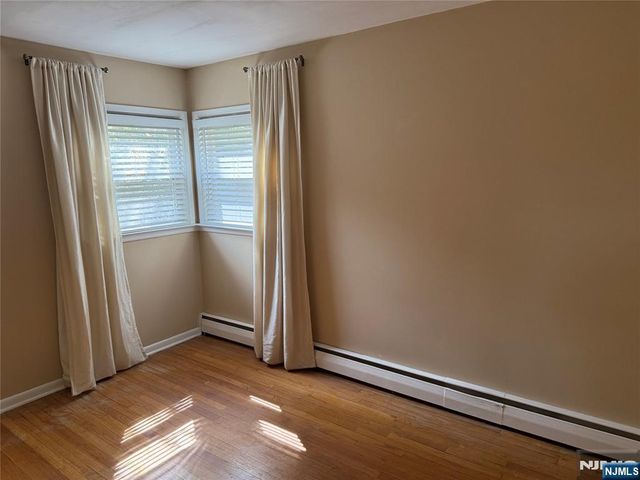 54 Central Avenue, Ramsey, NJ 07446