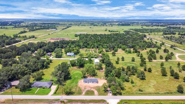 1030 San Felipe Road, Sealy, TX 77474