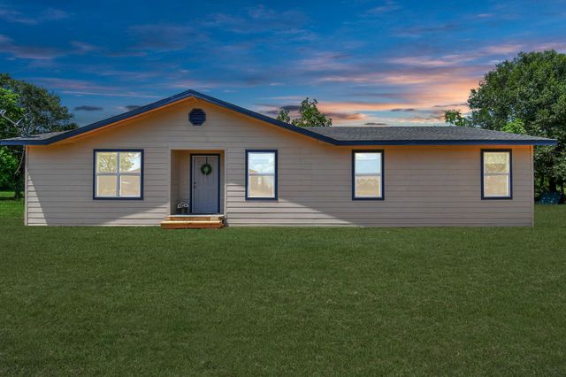 1030 San Felipe Road, Sealy, TX 77474