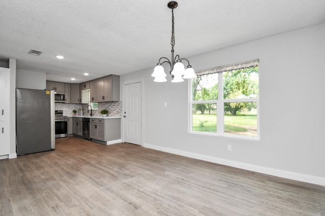 1030 San Felipe Road, Sealy, TX 77474