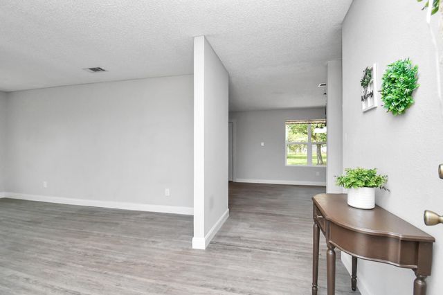 1030 San Felipe Road, Sealy, TX 77474