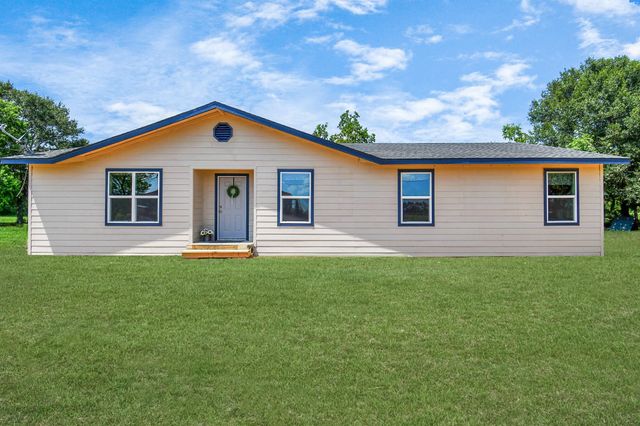 1030 San Felipe Road, Sealy, TX 77474