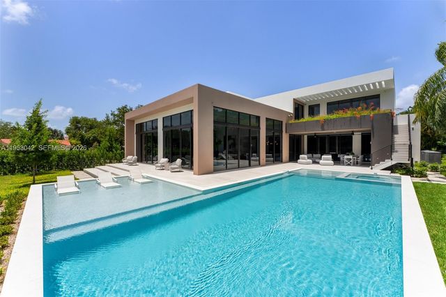 5825 SW 111th Terrace, Pinecrest, FL 33156